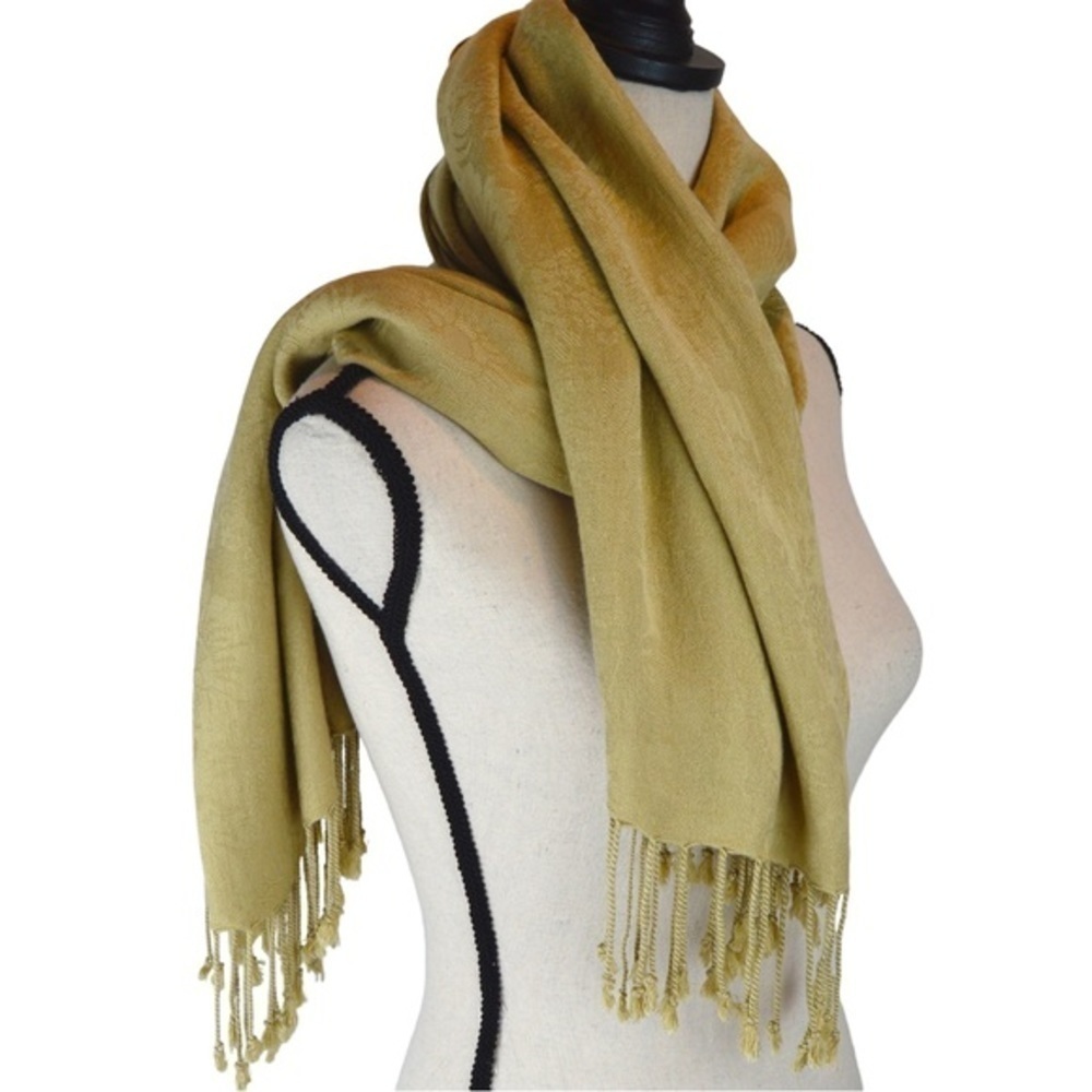 Bindya New York Golden Wheat Twist Fringe Blanket Scarf‎